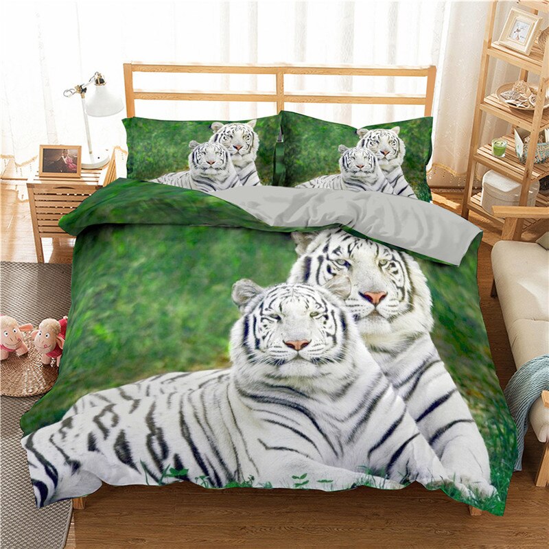 Two White Tigers Pussilakana