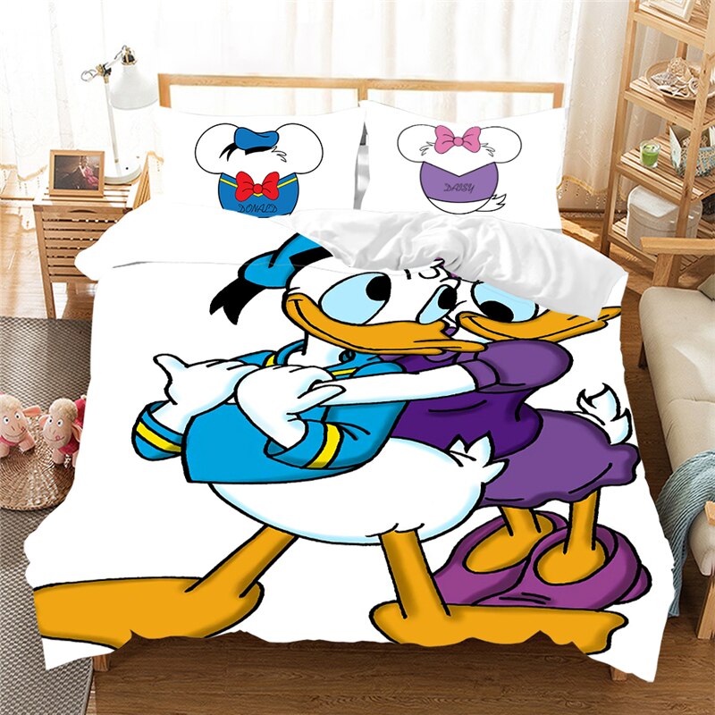 Donald And Daisy Cuddle Pussilakana