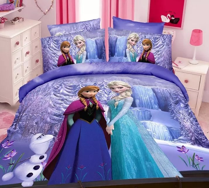 Anna Ja Elsa Pussilakana Vesiputouksilla