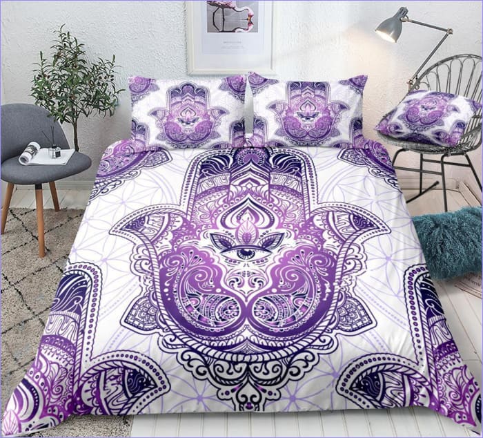 Bohemian Khamsa Pussilakana
