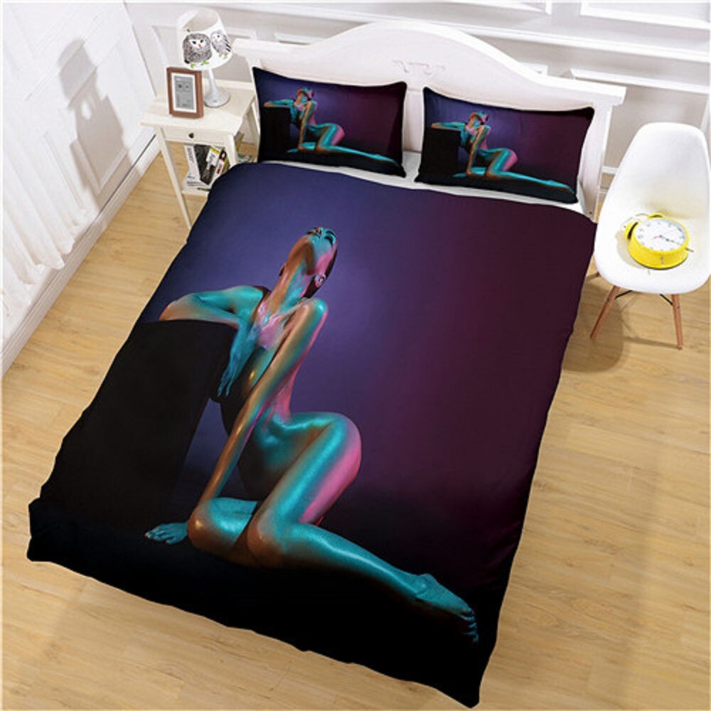 Sexy Nude Woman Pussilakana