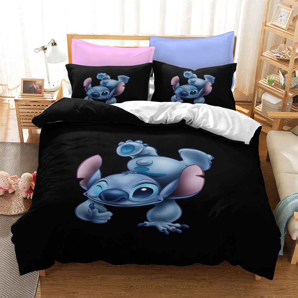 Musta Stitch Pussilakana
