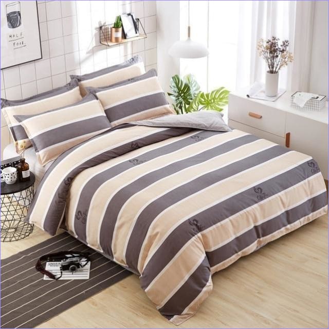 Beige & Coffee Stripes Pussilakana