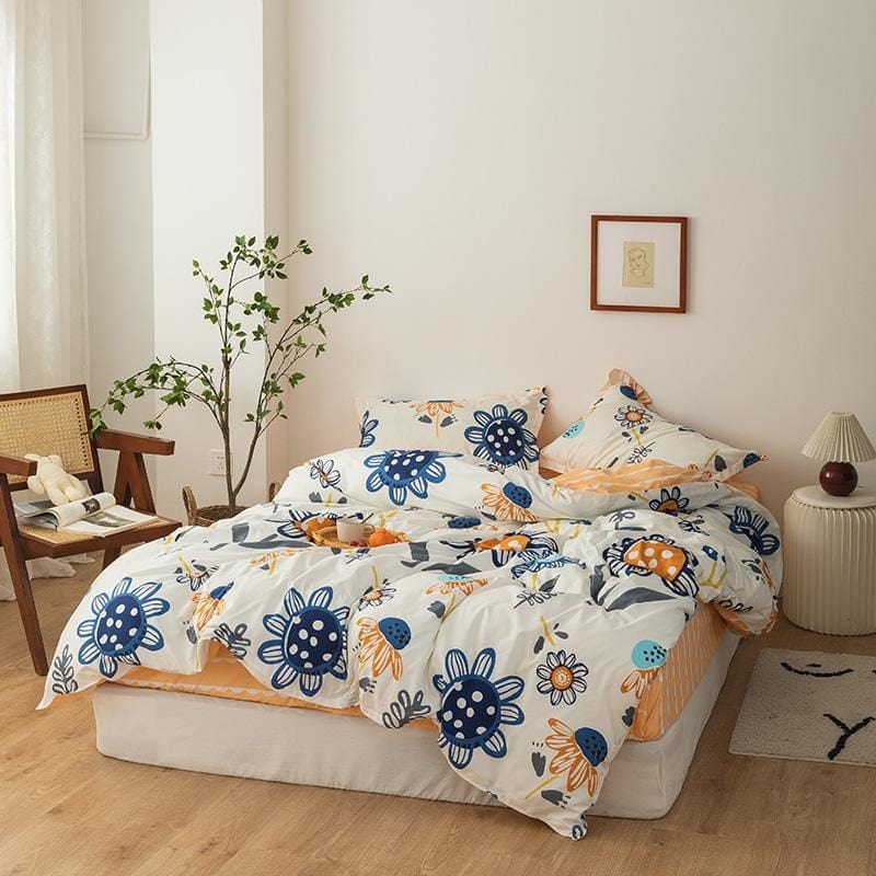 Beige Pussilakana Little Blue Flowers