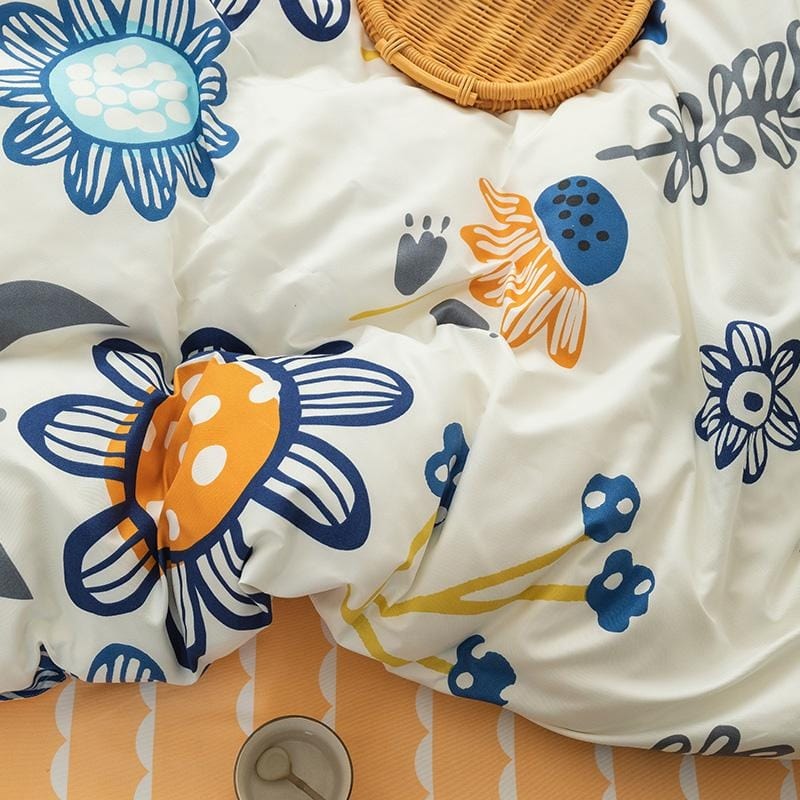 Beige Pussilakana Little Blue Flowers