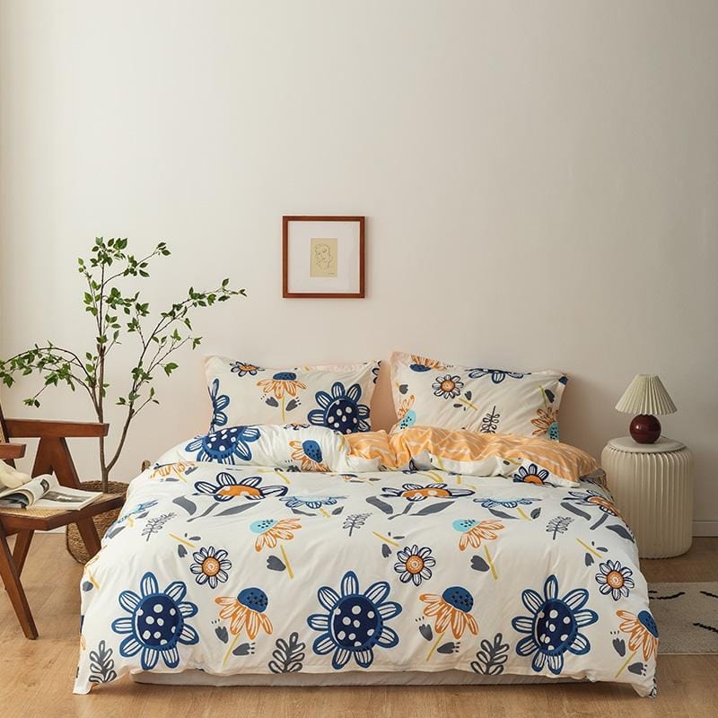 Beige Pussilakana Little Blue Flowers