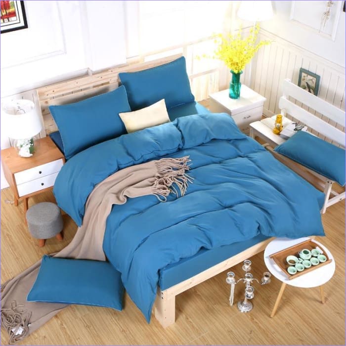 Royal Blue Pussilakana