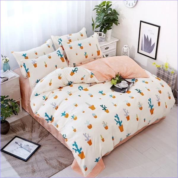 Kaktus Ruukussa Pussilakana