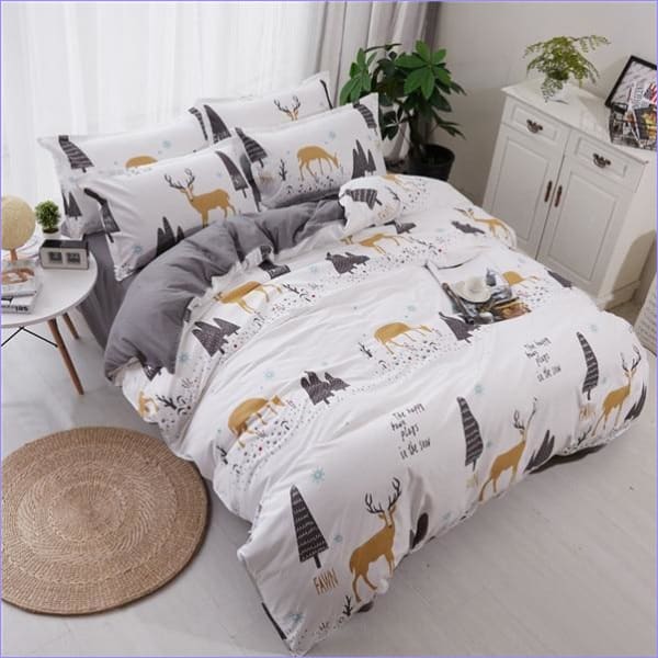 Peura Metsässä Pussilakana