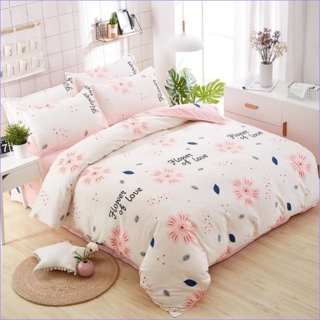 Kukallinen Pussilakana Kukkia Ja Rakkautta