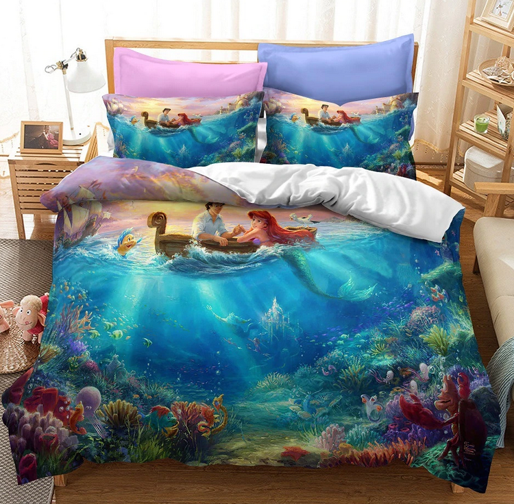 Pussilakana Pieni Merenneito Ja Hänen Prinssi