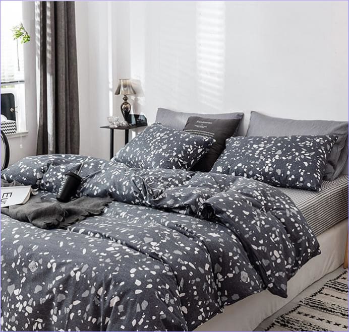 Moderni Musta Graniittipussilakana