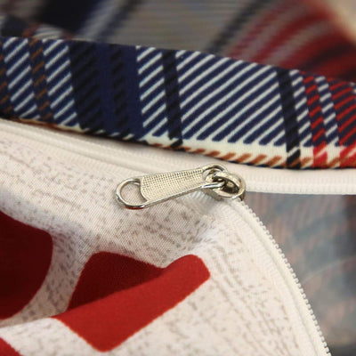 Sininen Ja Punainen Chalet-Tyylinen Pussilakana